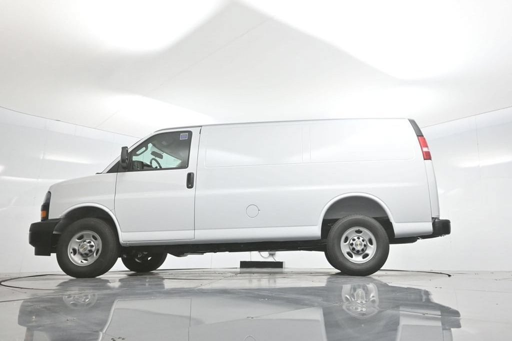 2026 Chevrolet Express Cargo Work Van - Photo 61