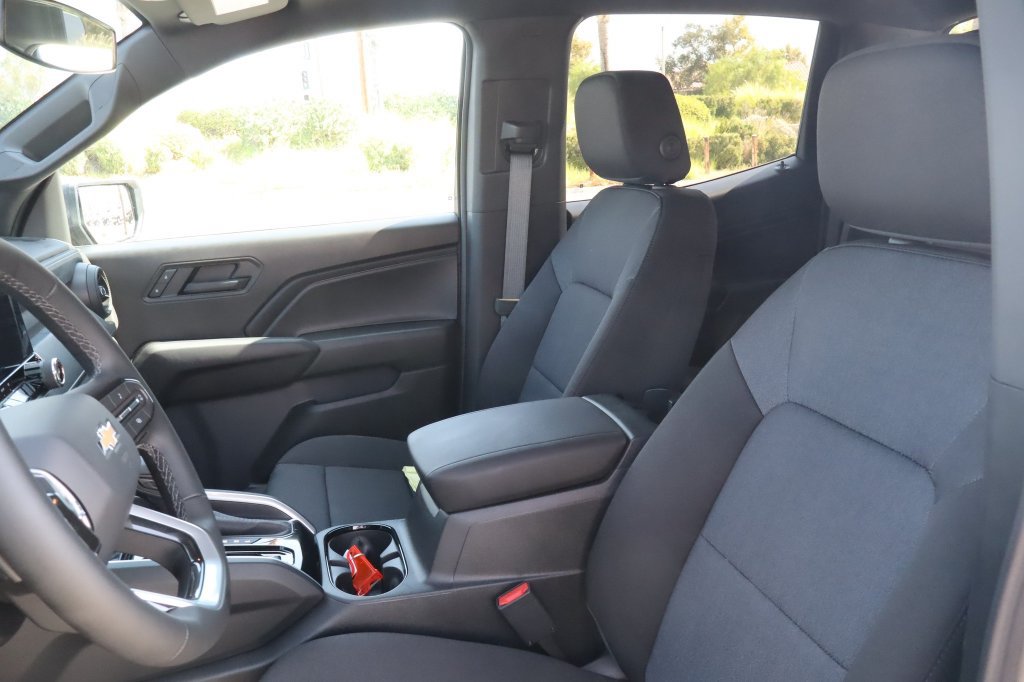 2026 Chevrolet Colorado Work Truck - Photo 18