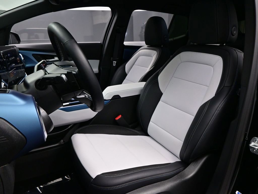 2026 Chevrolet Equinox EV LT 2 photo 3