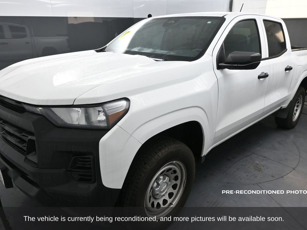 2024 Chevrolet Colorado Work Truck photo 2