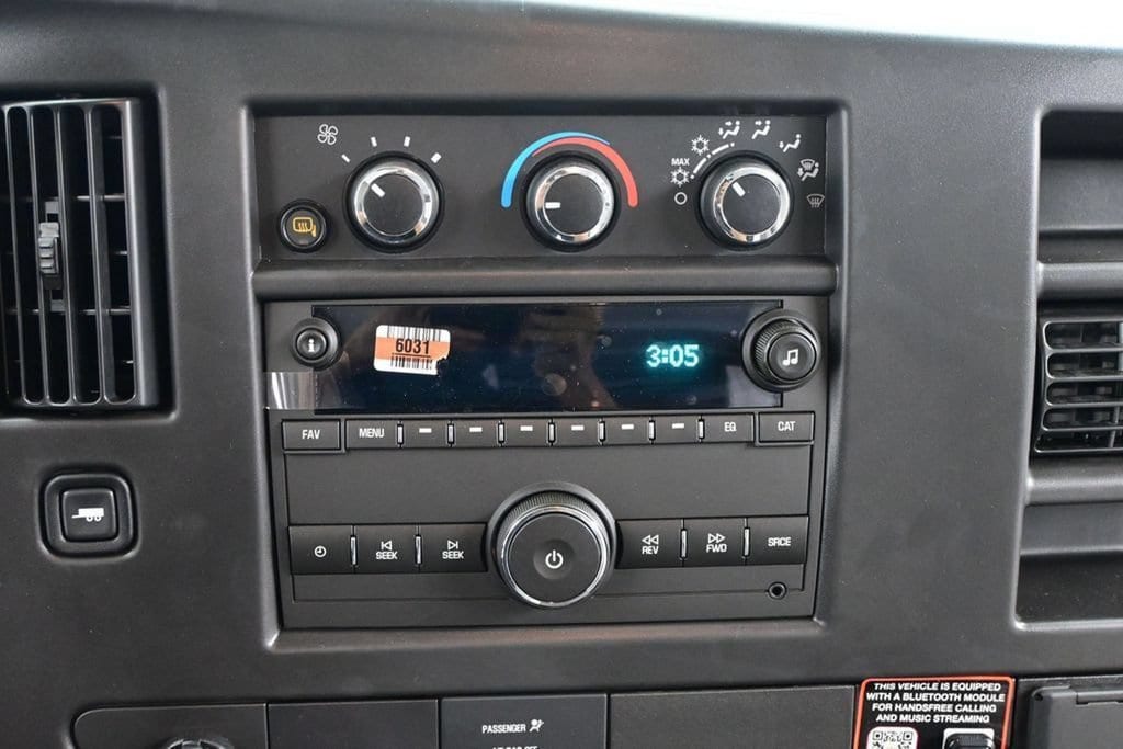 2026 Chevrolet Express Cargo Work Van - Photo 24