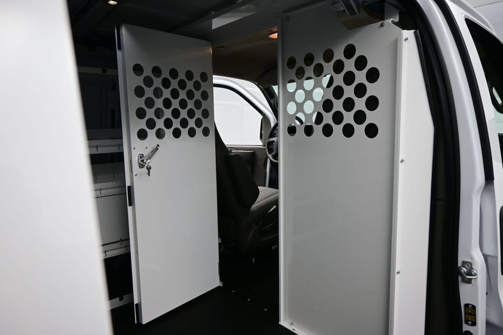 2026 Chevrolet Express Cargo Work Van - Photo 34