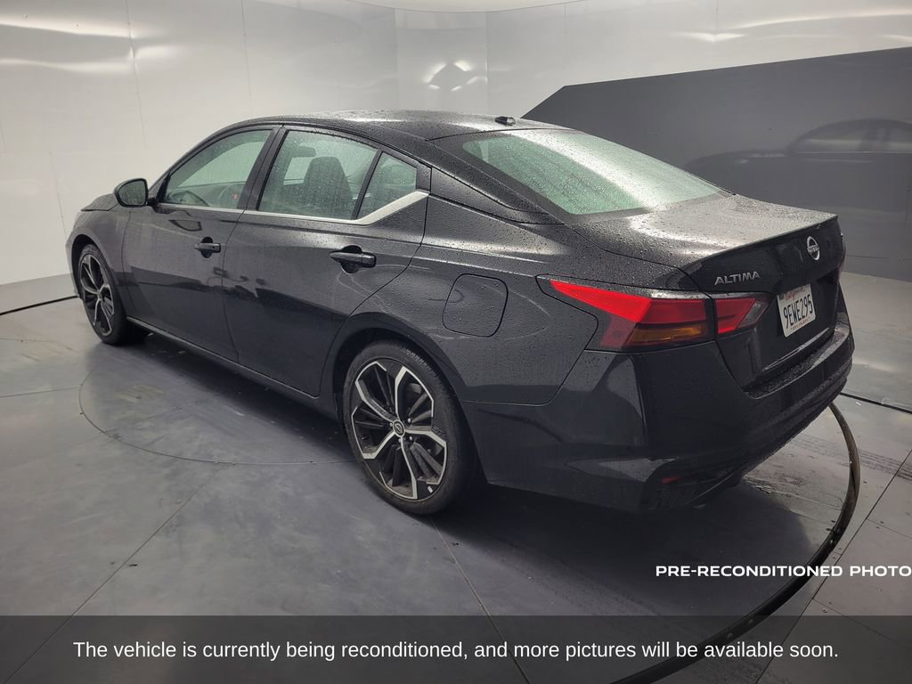 2023 Nissan Altima 2.5 SR photo 4