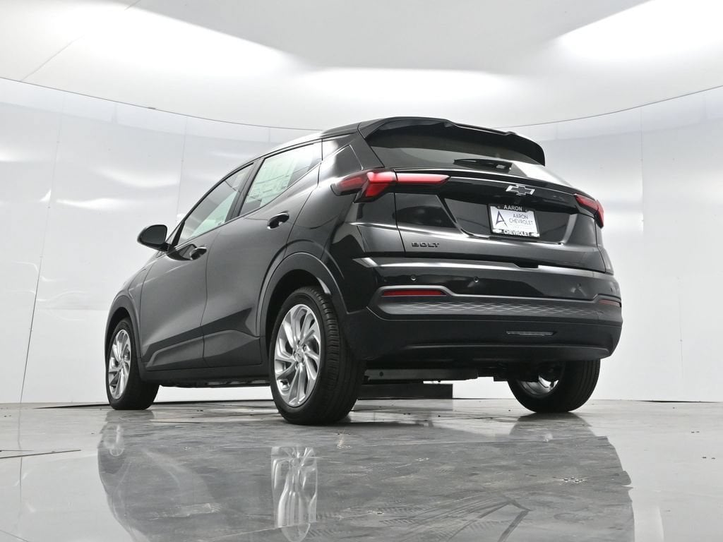 2027 Chevrolet Bolt LT - Photo 70