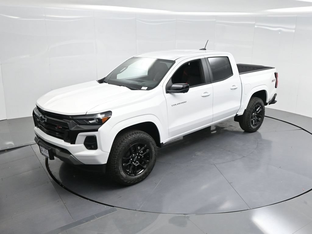 2025 Chevrolet Colorado Z71 - Photo 40