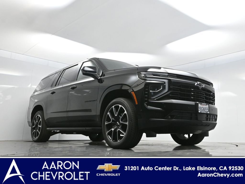 2025 Chevrolet Suburban RST photo 2