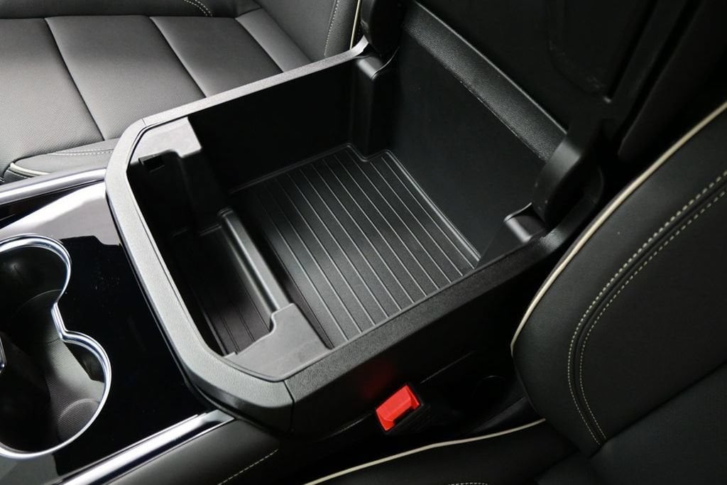 2026 Chevrolet Suburban Premier - Photo 25