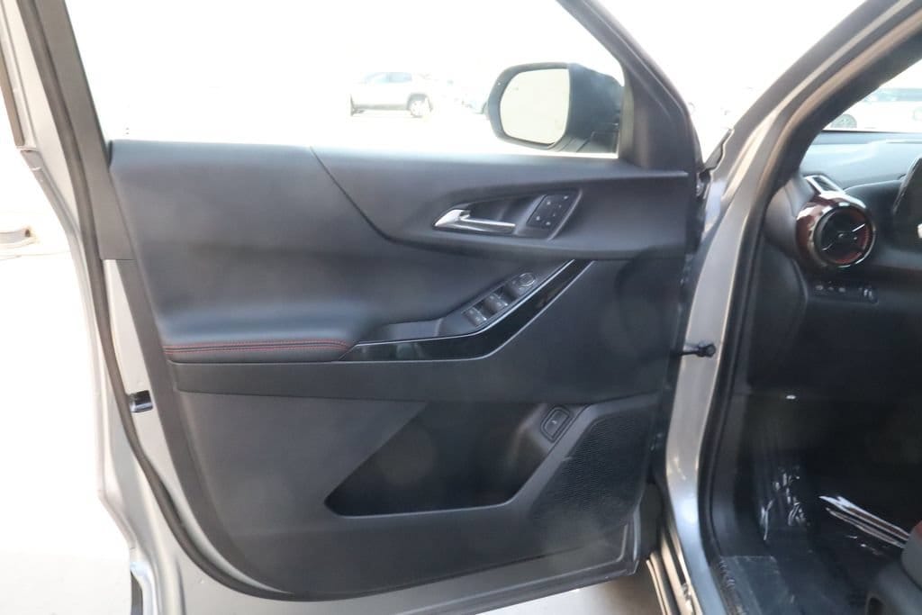 2027 Chevrolet Equinox RS - Photo 16
