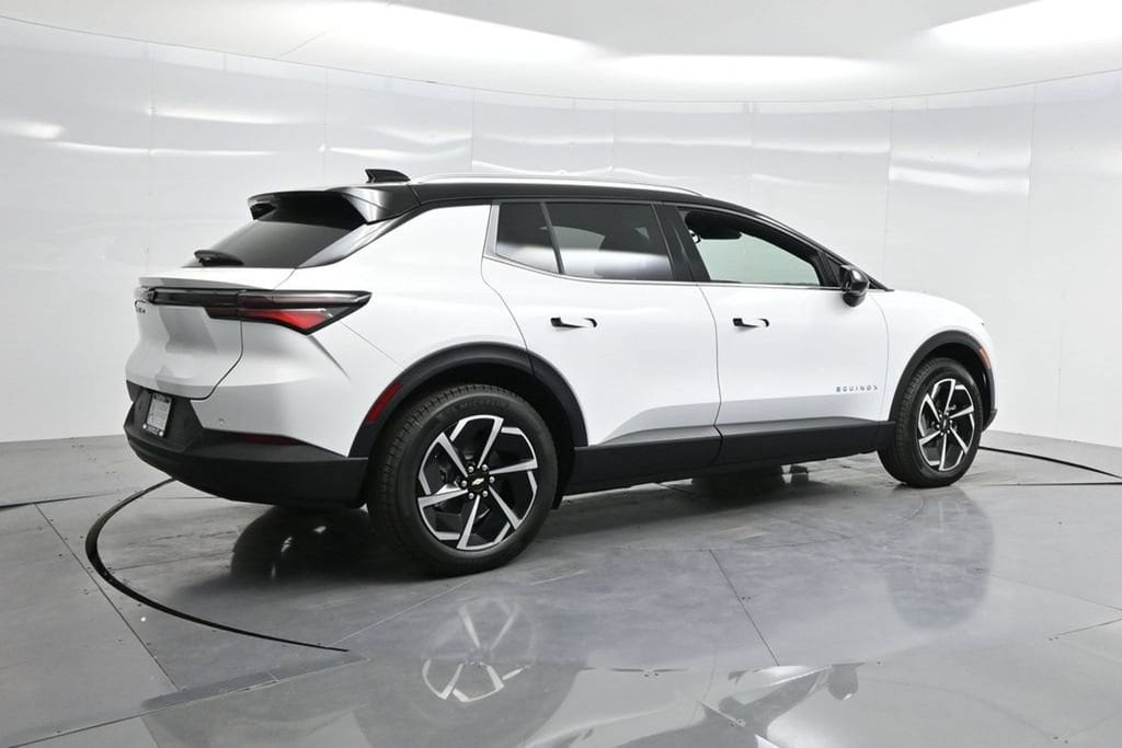 2026 Chevrolet Equinox EV 2LT - Photo 36