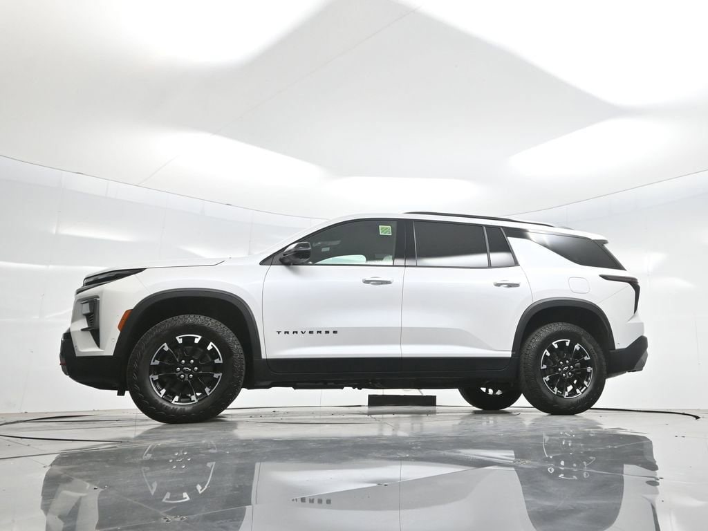 2024 Chevrolet Traverse Z71 photo 6
