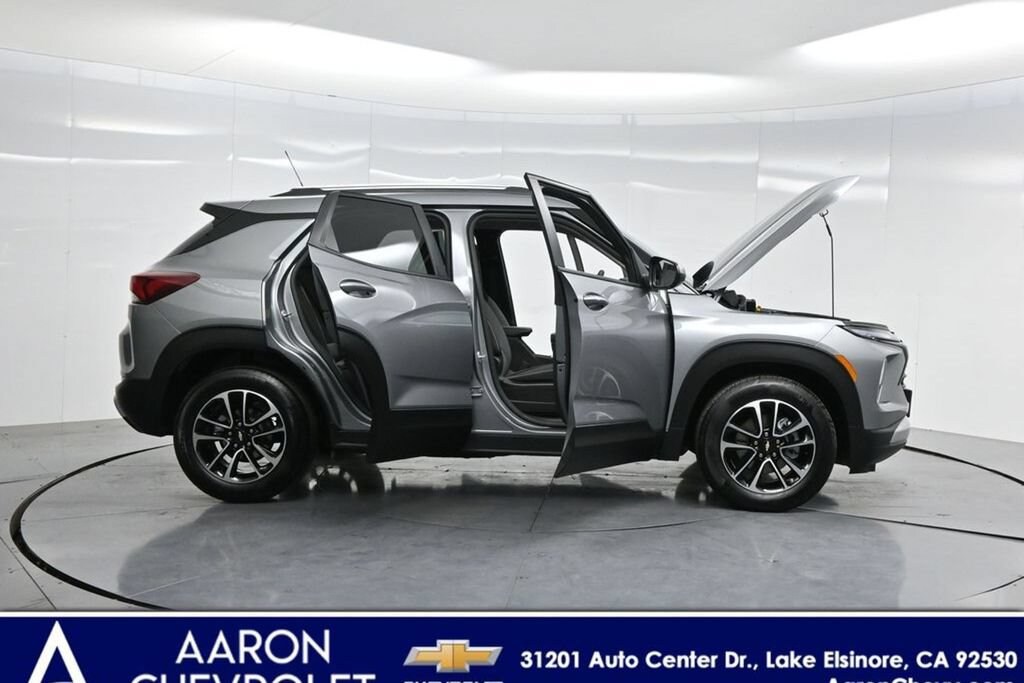 Used 2025 Chevrolet Trailblazer LT SUV