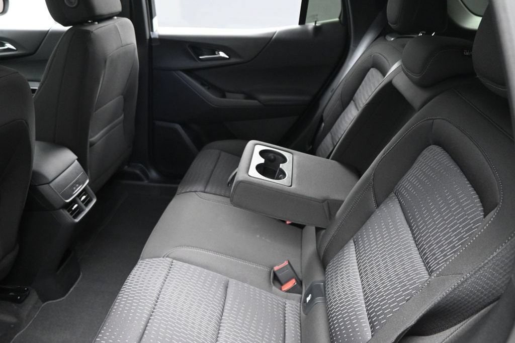 2026 Chevrolet Equinox LT - Photo 18