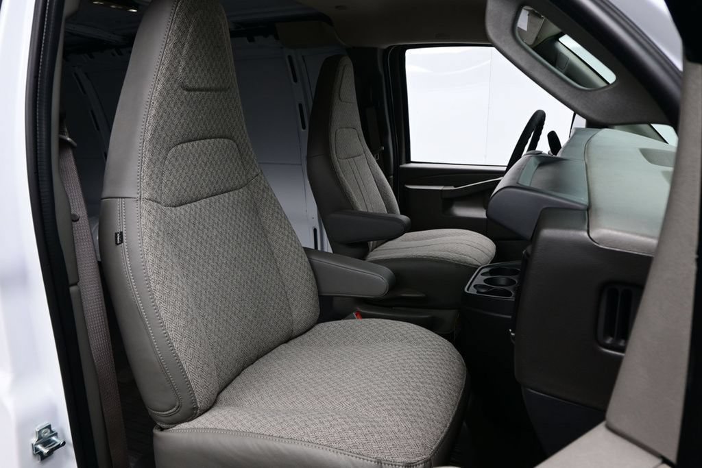 2026 Chevrolet Express Cargo Work Van - Photo 11