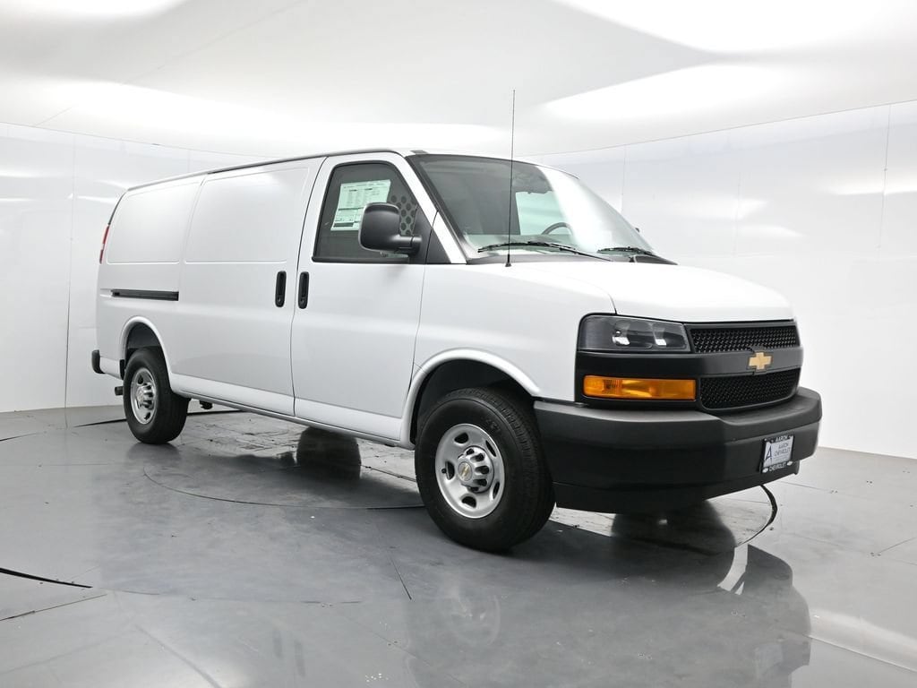 2026 Chevrolet Express Cargo Work Van - Photo 40