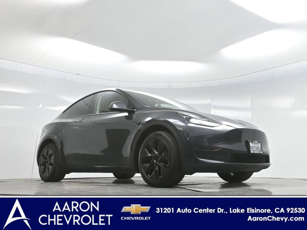 Used 2025 Tesla Model Y Long Range with VIN 7SAYGDEE6SF250781 for sale in Lake Elsinore, CA