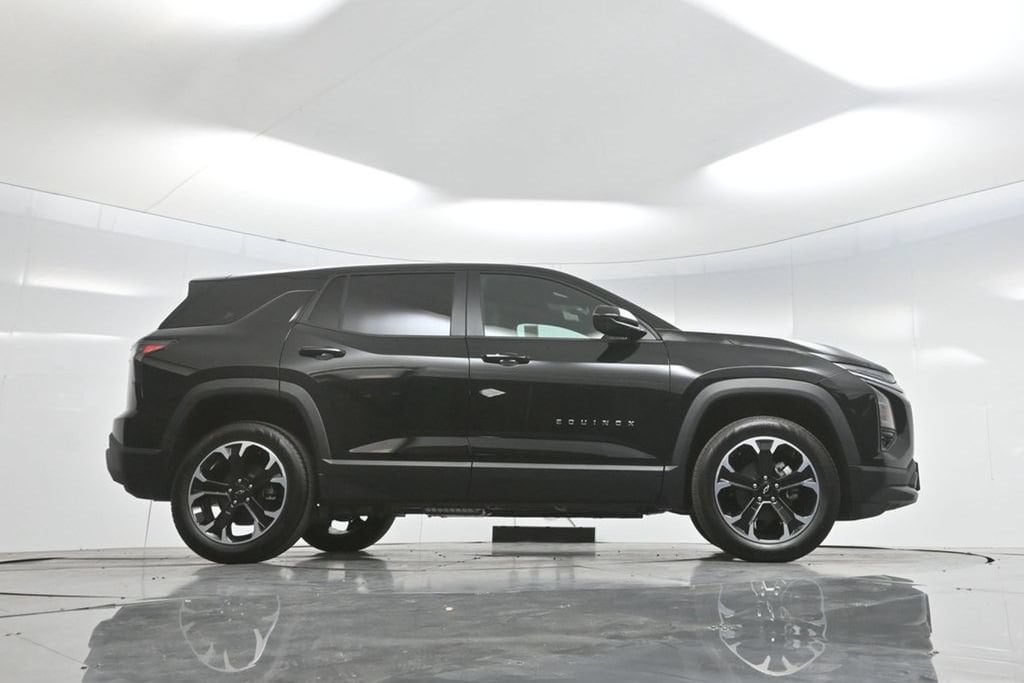 2026 Chevrolet Equinox LT - Photo 64