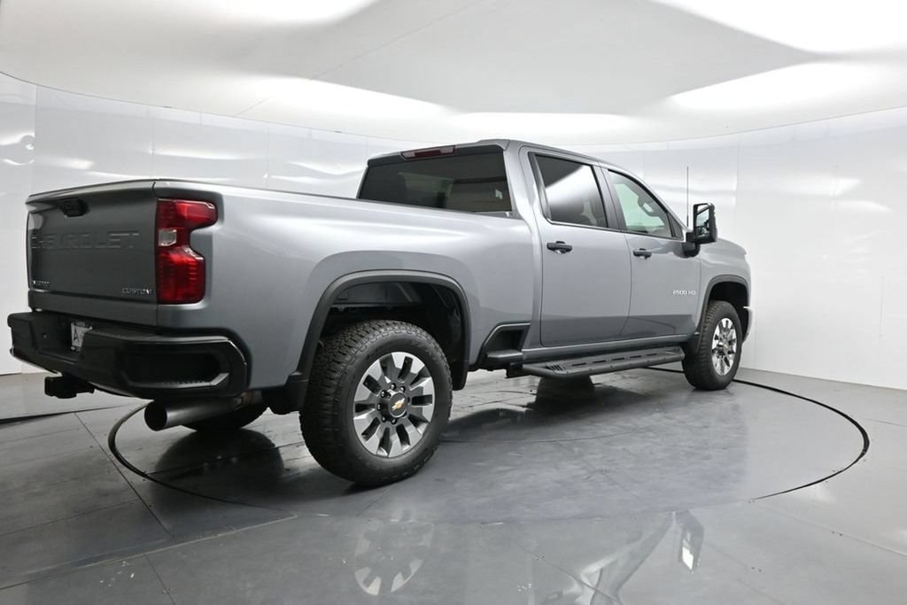 2026 Chevrolet Silverado 2500 HD Custom - Photo 44