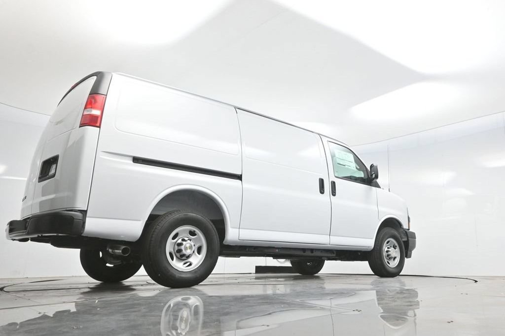 2026 Chevrolet Express Cargo Work Van - Photo 58