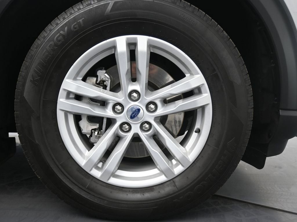 2024 Ford Explorer XLT photo 3