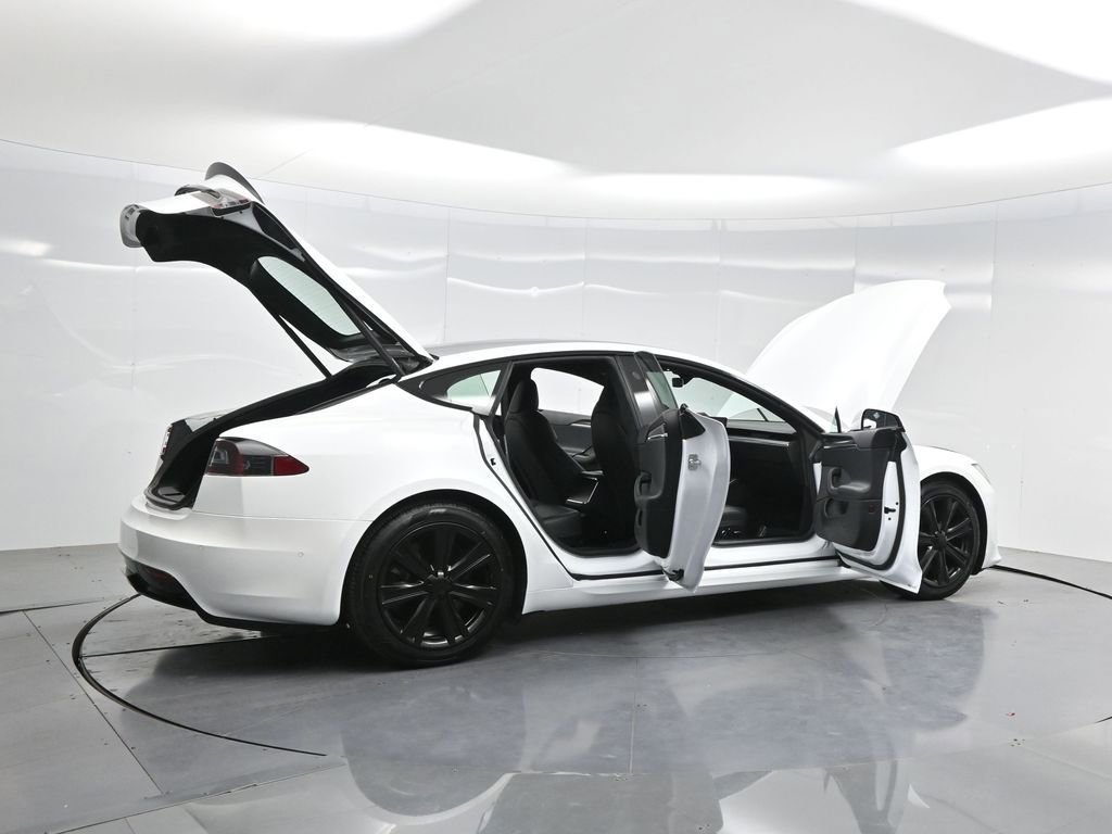 2021 Tesla Model S Plaid photo 4
