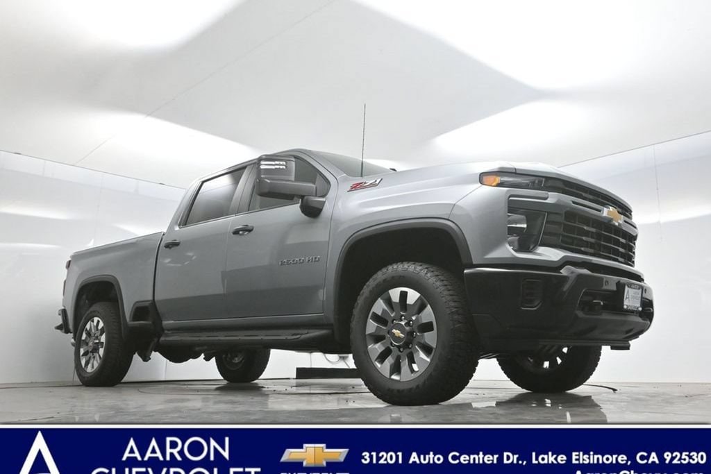 2026 Chevrolet Silverado 2500 HD Custom - Photo 2