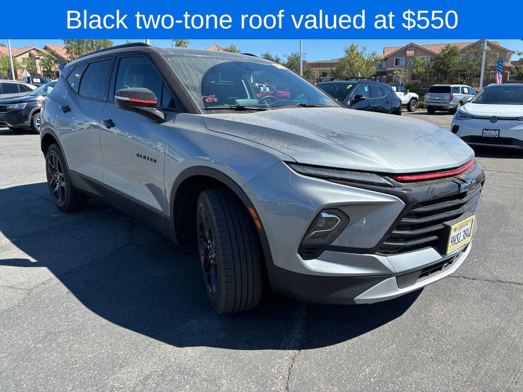 2023 Chevrolet Blazer LT w/3LT photo 2