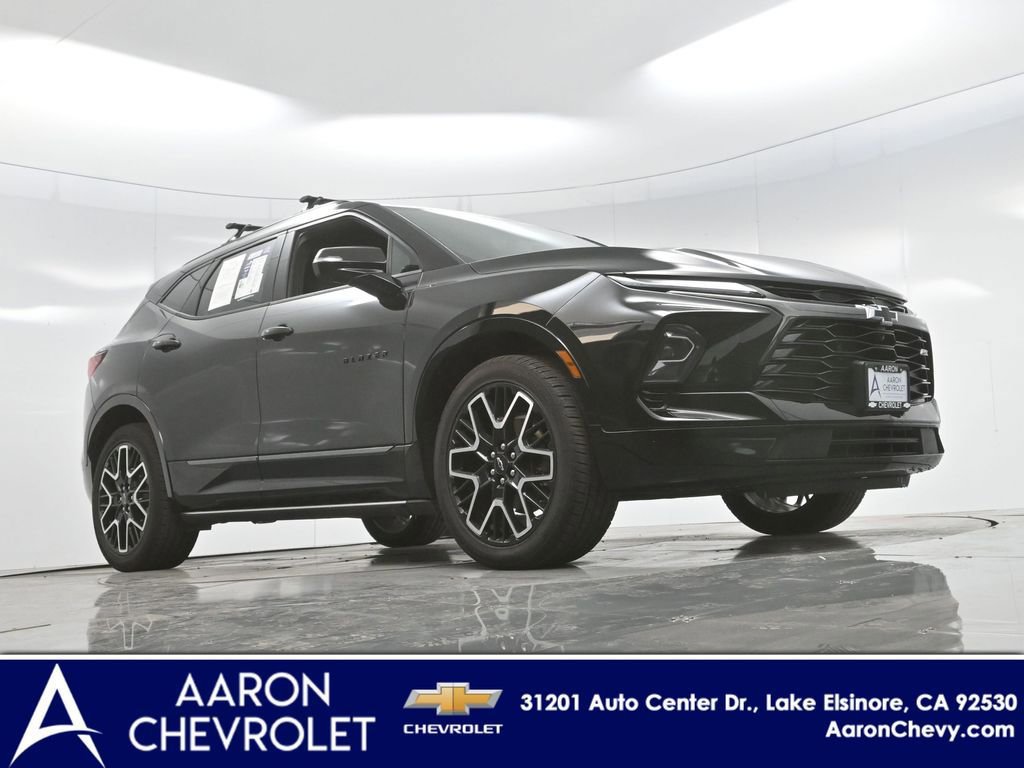 2024 Chevrolet Blazer RS photo 2