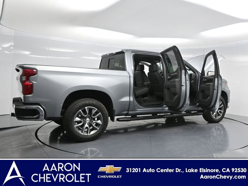 2025 Chevrolet Silverado 1500 photo 4