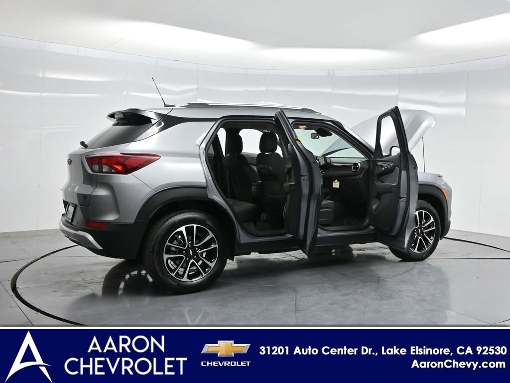 New 2025 Chevrolet Trailblazer LT SUV