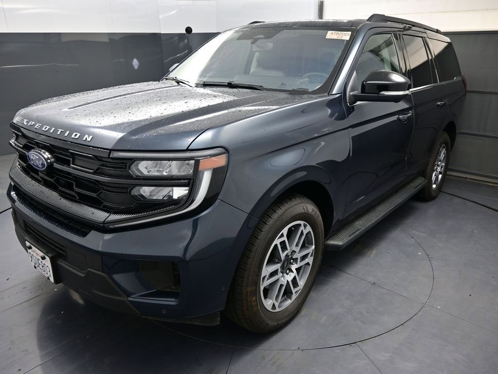 Used 2025 Ford Expedition Active SUV