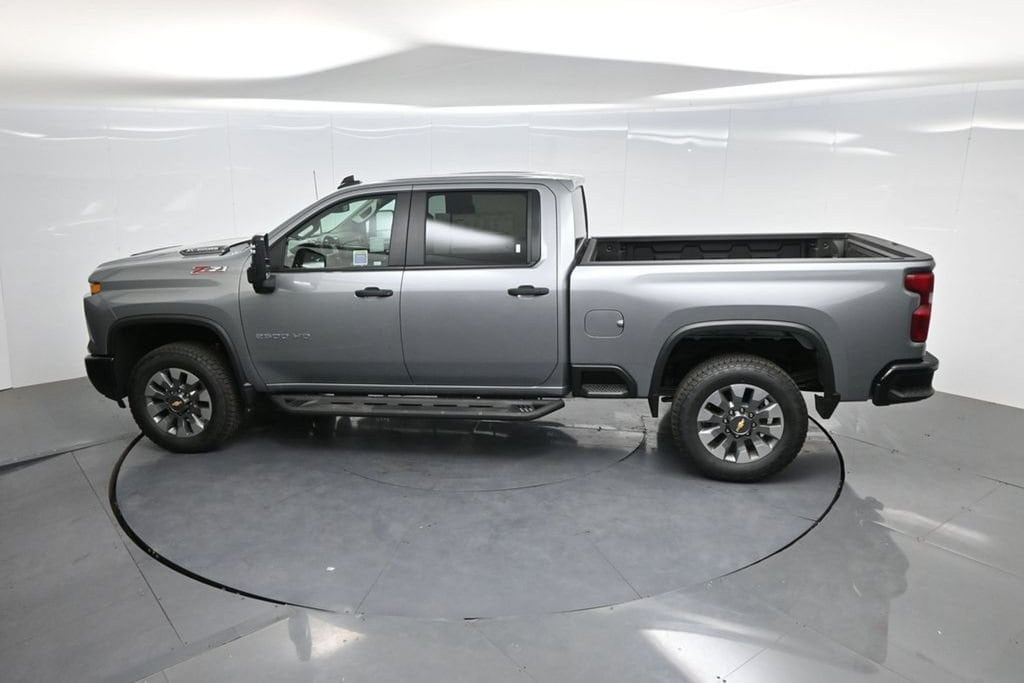 2026 Chevrolet Silverado 2500 HD Custom - Photo 60