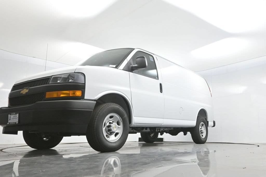 2026 Chevrolet Express Cargo Work Van - Photo 55