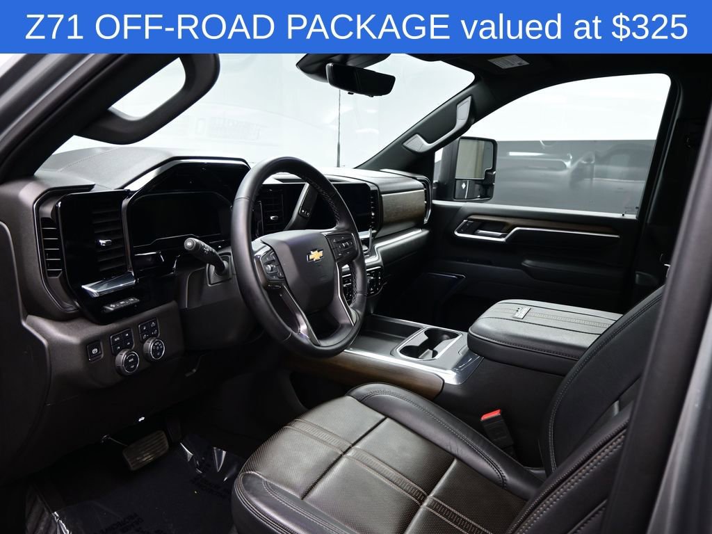 2025 Chevrolet Silverado 2500 HD High Country photo 3