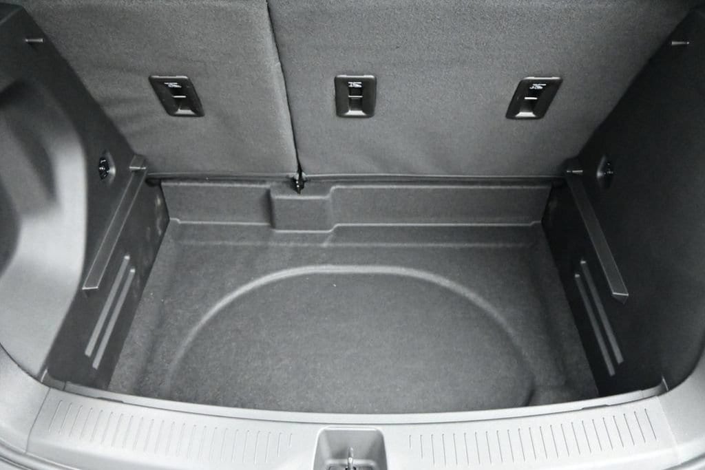 2027 Chevrolet Bolt LT - Photo 43