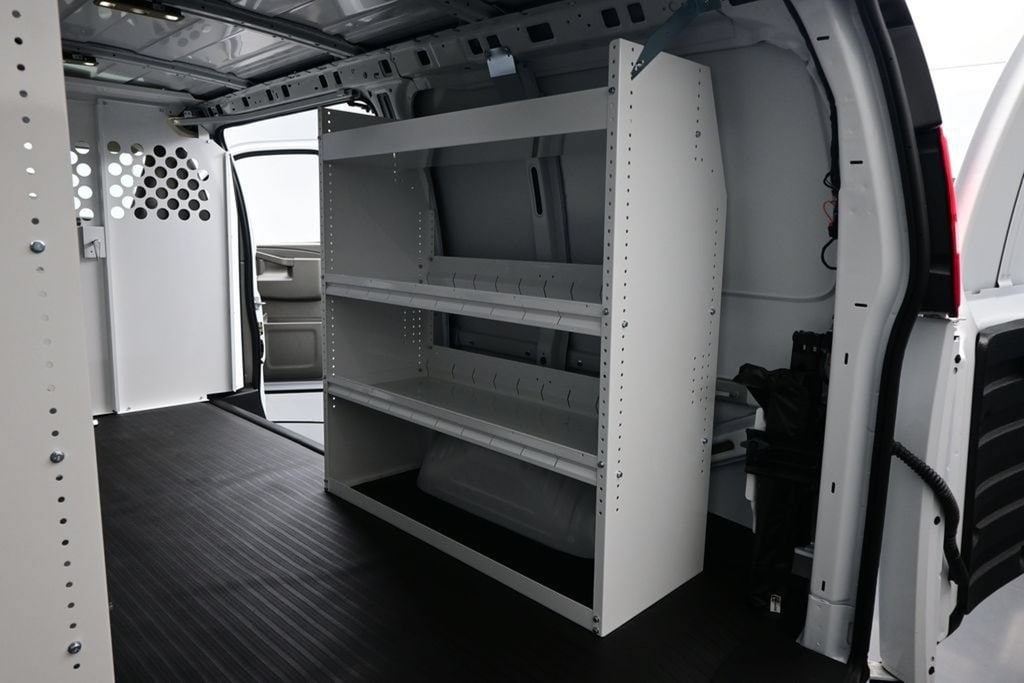 2026 Chevrolet Express Cargo Work Van - Photo 32