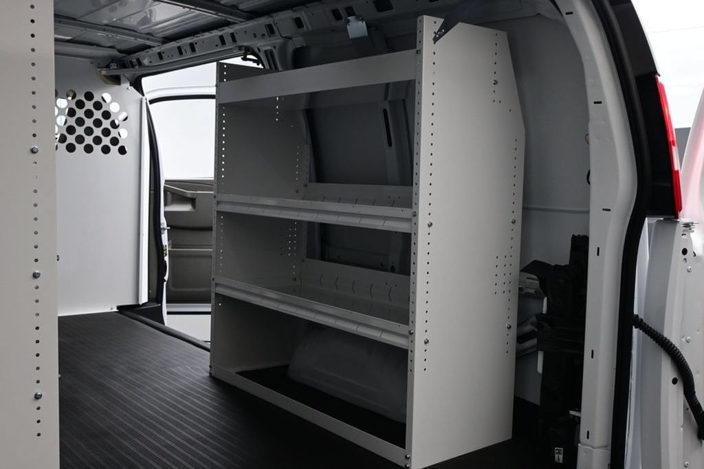 2026 Chevrolet Express Cargo Work Van - Photo 30
