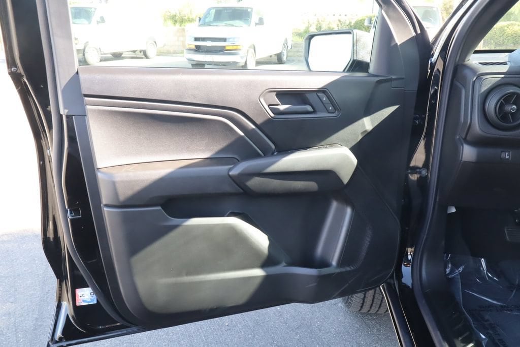 2026 Chevrolet Colorado Work Truck - Photo 17