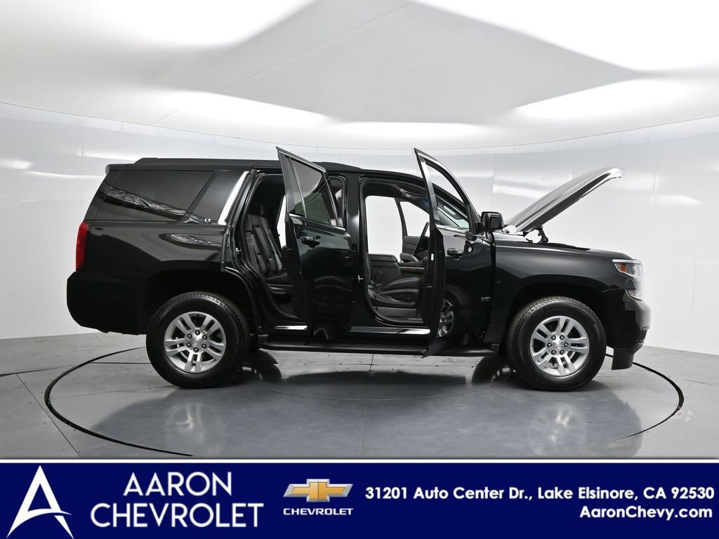 2019 Chevrolet Tahoe LT photo 3