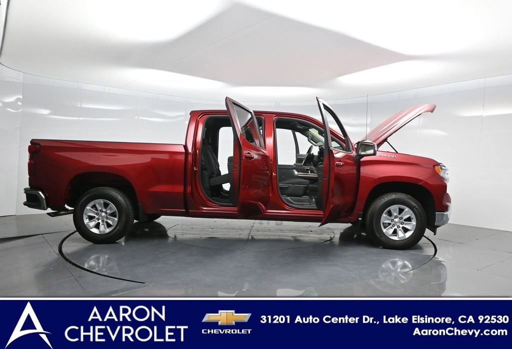 2024 Chevrolet Silverado 1500 LT w/1LT photo 2