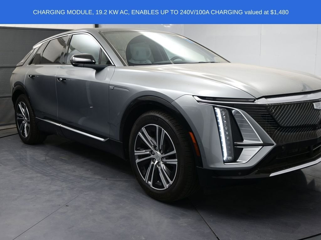 Used 2024 CADILLAC LYRIQ Luxury SUV