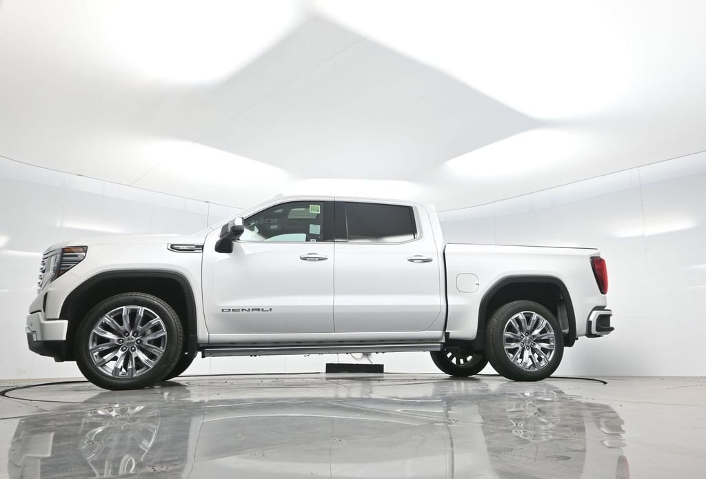 2023 GMC Sierra 1500 Denali photo 6