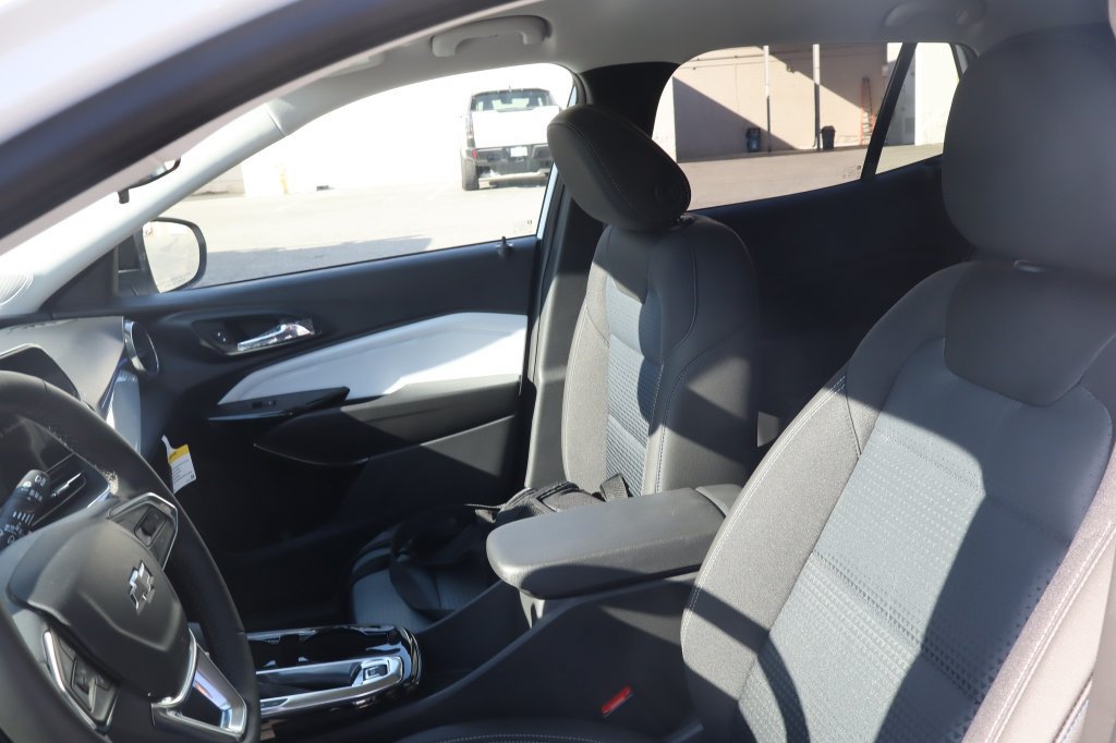 2026 Chevrolet Trax LT - Photo 19