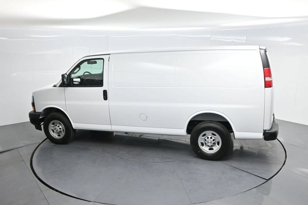 2026 Chevrolet Express Cargo Work Van - Photo 60