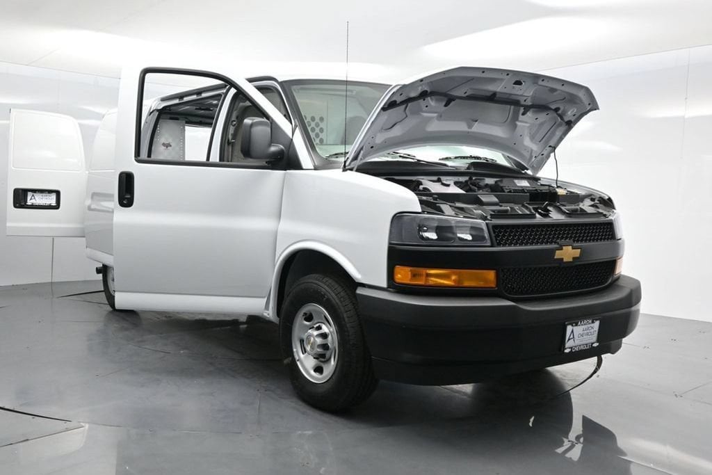 2026 Chevrolet Express Cargo Work Van - Photo 49