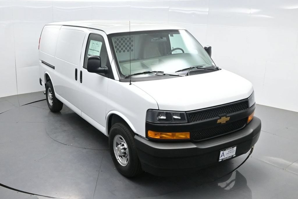 2026 Chevrolet Express Cargo Work Van - Photo 50
