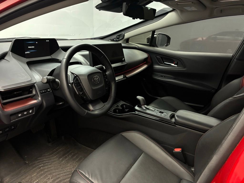 2024 Toyota Prius Prime SE photo 5