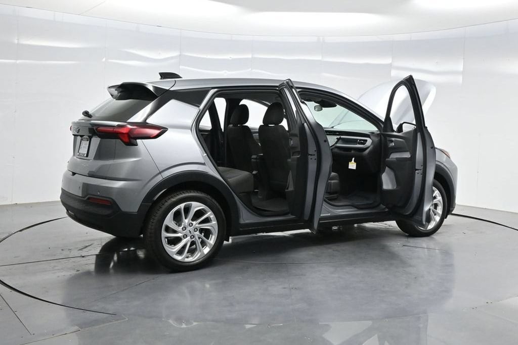 New 2027 Chevrolet Bolt LT SUV