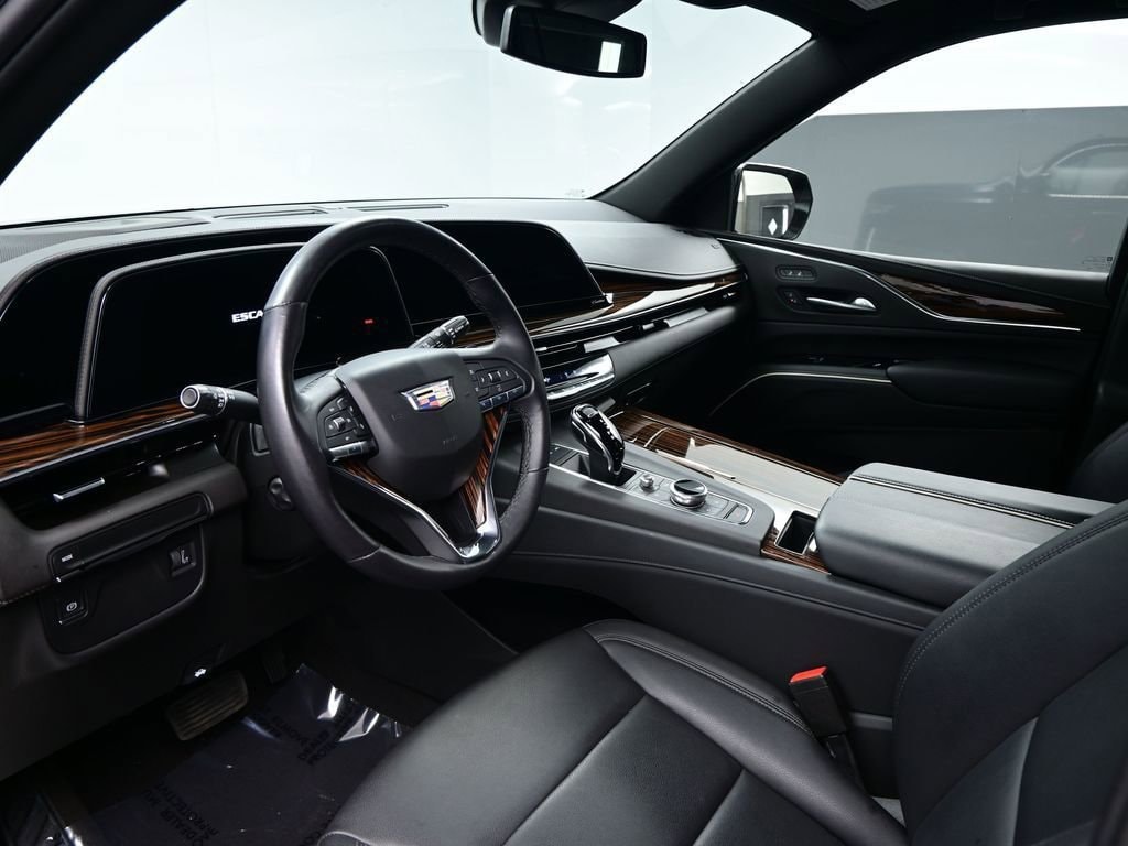 2023 CADILLAC Escalade ESV Luxury photo 3