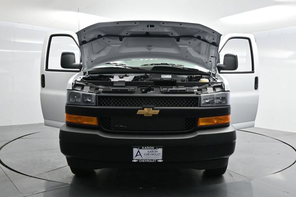 2026 Chevrolet Express Cargo Work Van - Photo 48