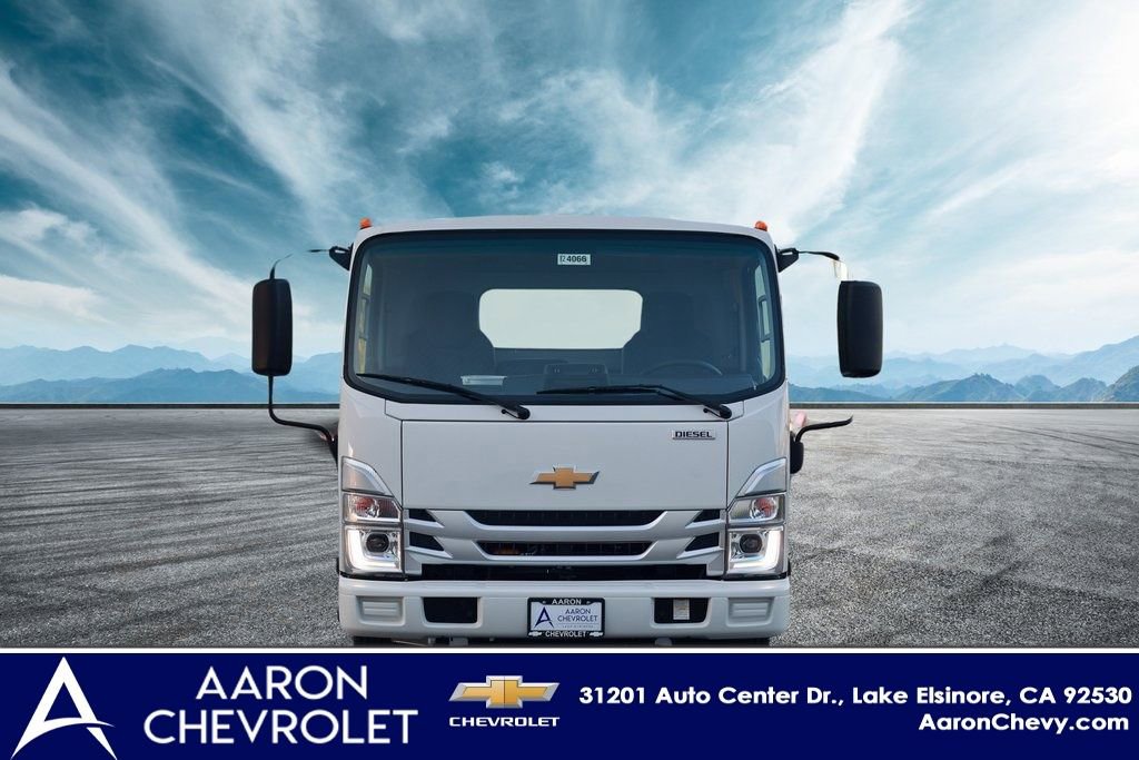 2024 Chevrolet Silverado photo 4